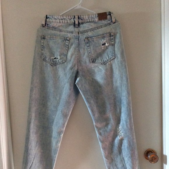 High Rise Mom Jeans - Picture 7 of 8